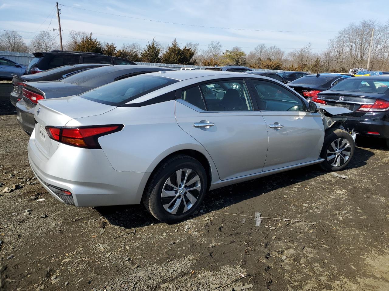 2020 Nissan Altima VIN 1N4BL4BV2LC142388 Copart auction photo, front end damage thumbnail 3