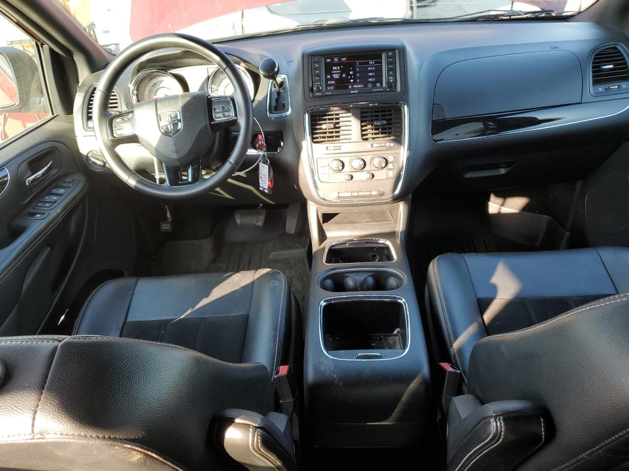 2018 Dodge Caravan VIN 2C4RDGCG3JR137101 Copart auction photo, rear end / front end damage thumbnail 8