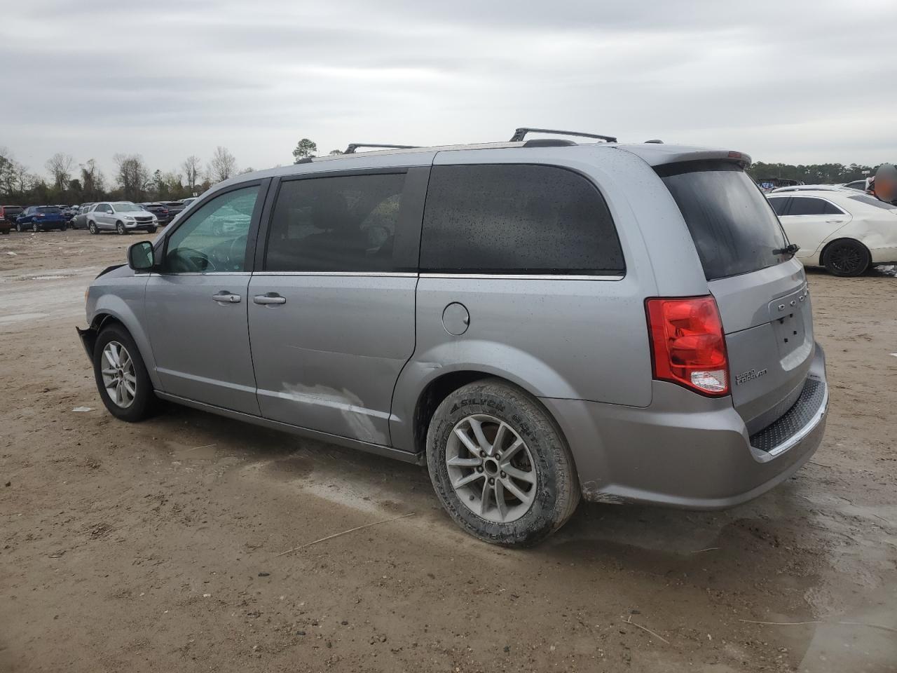 2019 Dodge Caravan VIN 2C4RDGCG9KR662830 Copart auction photo, front end damage thumbnail 2