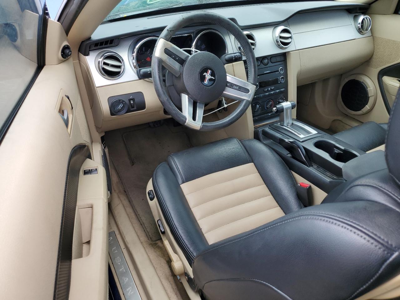 2007 Ford Mustang VIN 1ZVFT80NX75254059 Copart auction photo, water/flood / minor dent/scratches damage thumbnail 8