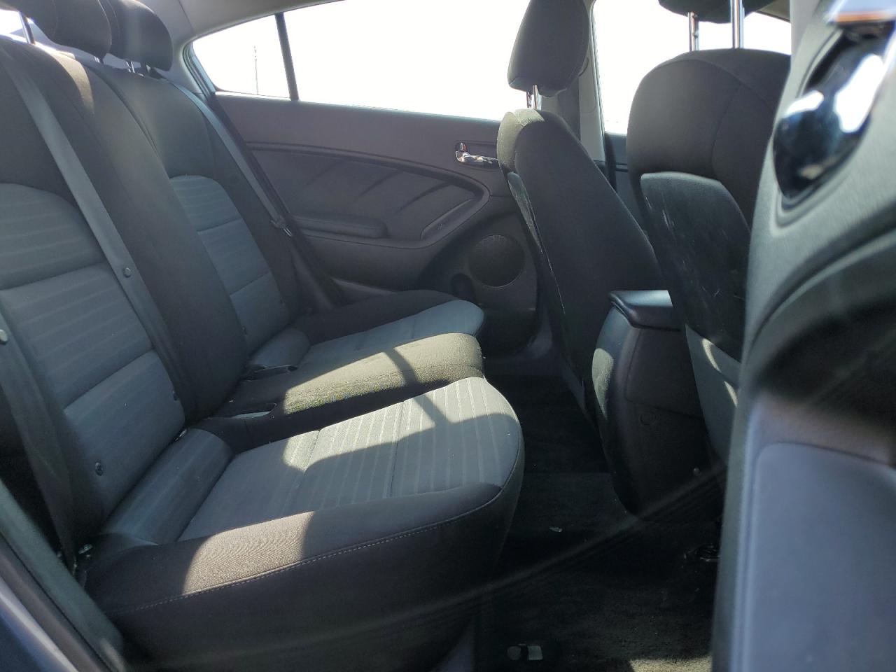 2018 KIA Forte VIN 3KPFL4A70JE267121 Copart auction photo, rear end damage thumbnail 10