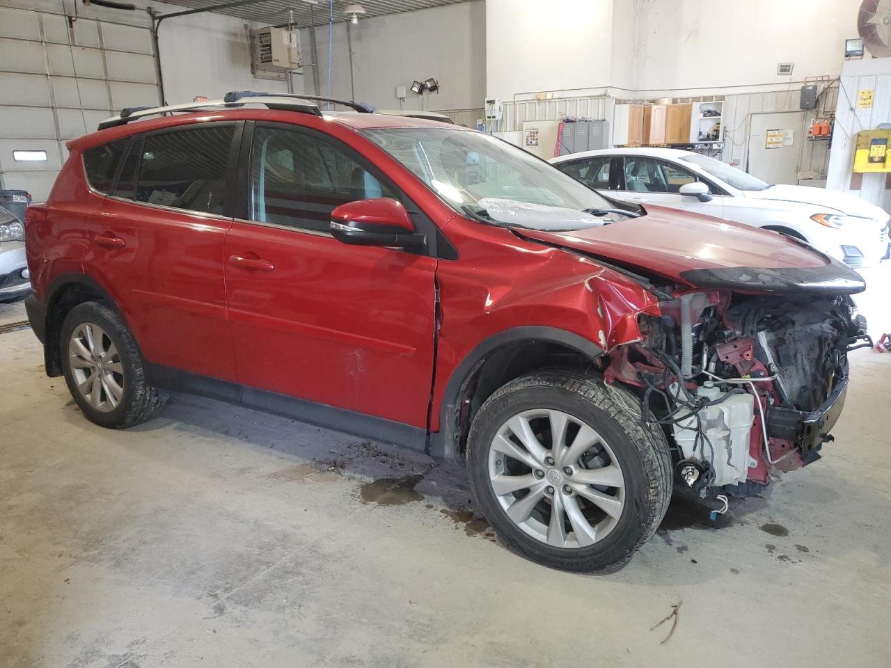2015 Toyota RAV 4 VIN 2T3DFREV3FW230452 Copart auction photo, front end / minor dent/scratches damage thumbnail 4