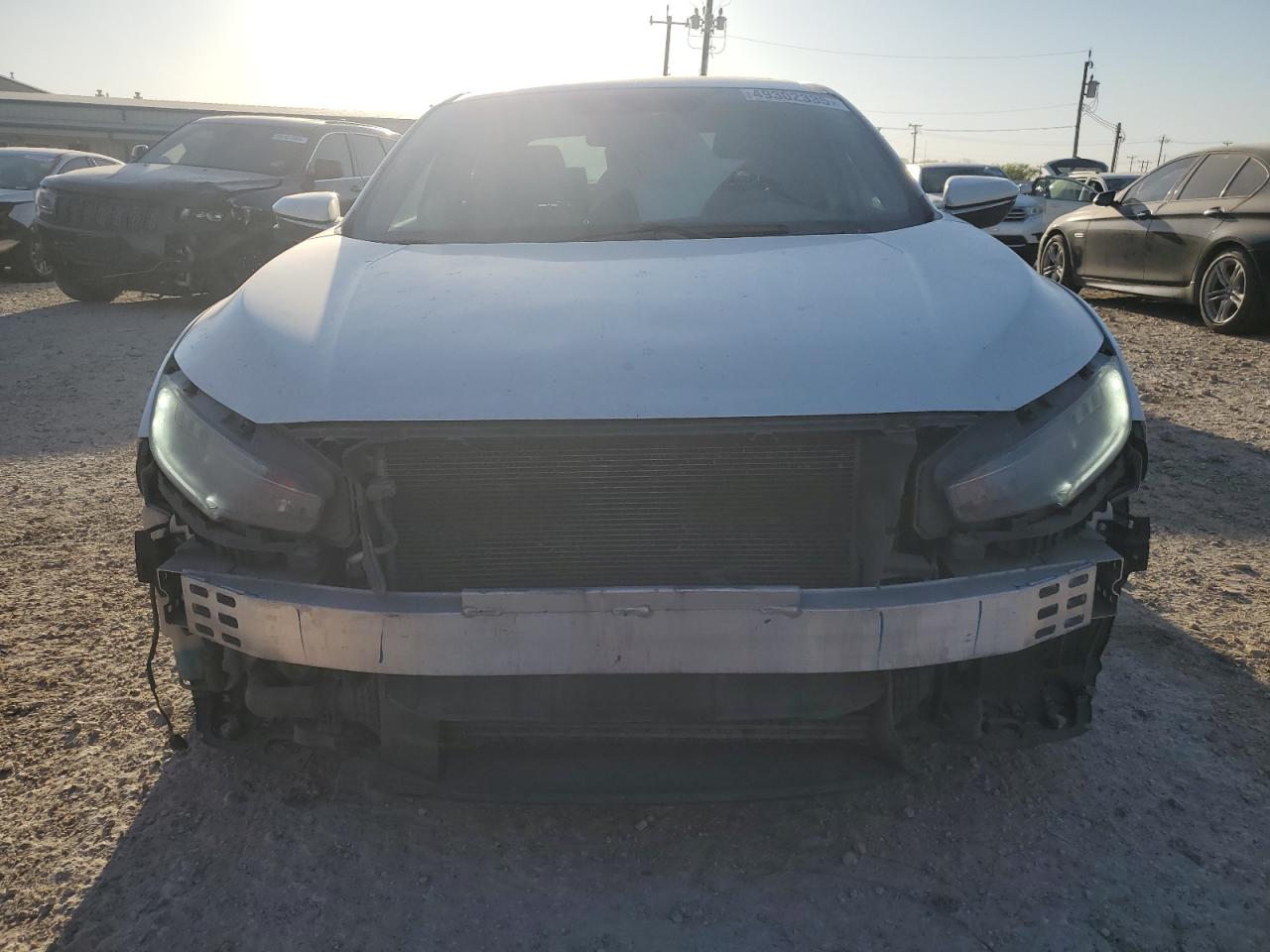 2017 Honda Civic VIN 19XFC1F96HE018812 Copart auction photo, front end / minor dent/scratches damage thumbnail 5