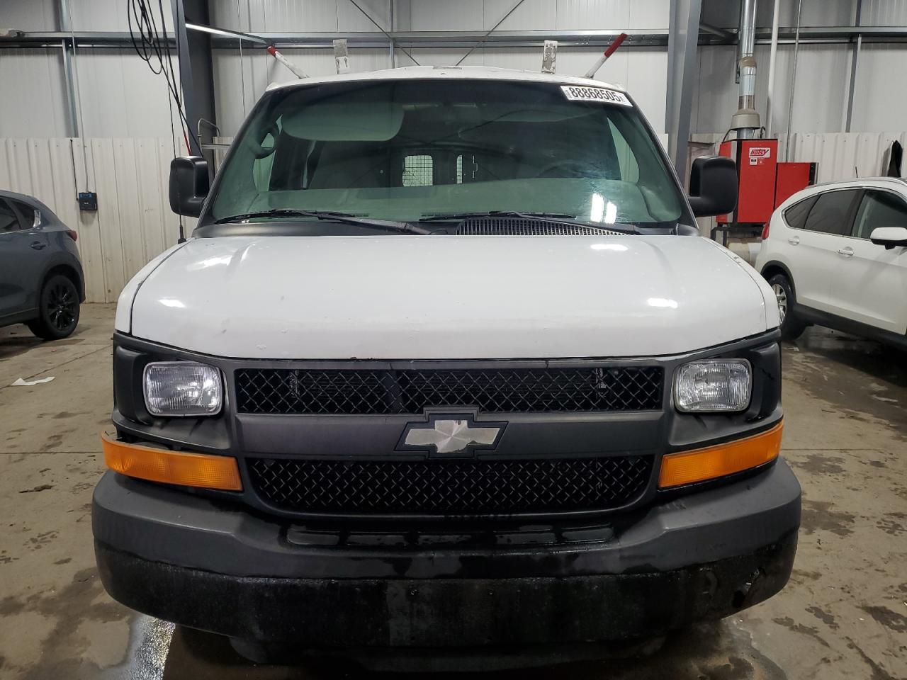 2006 Chevrolet Express VIN 1GCHG35U161115270 Copart auction photo, vandalism damage thumbnail 5