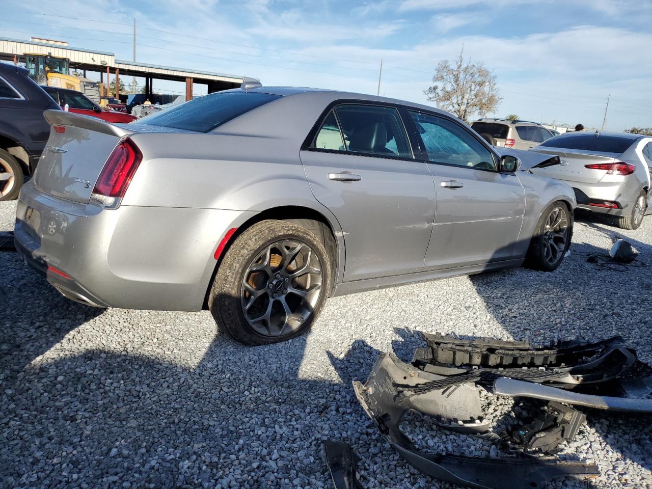 2018 Chrysler 300 VIN 2C3CCABG9JH269541 Copart auction photo, front end damage thumbnail 3