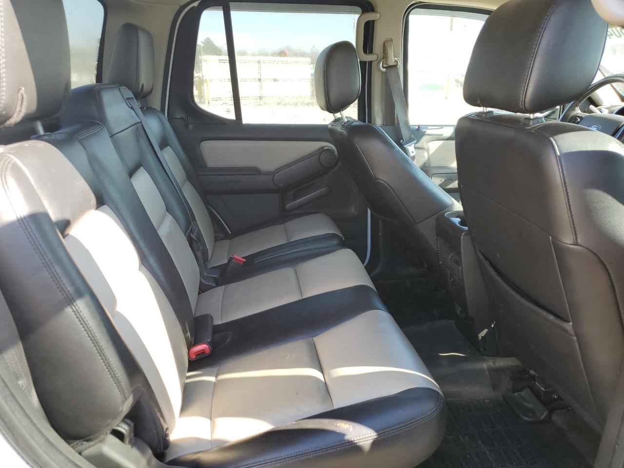 2007 Ford Explorer VIN 1FMEU33827UA08175 Copart auction photo, front end / rear end damage thumbnail 10