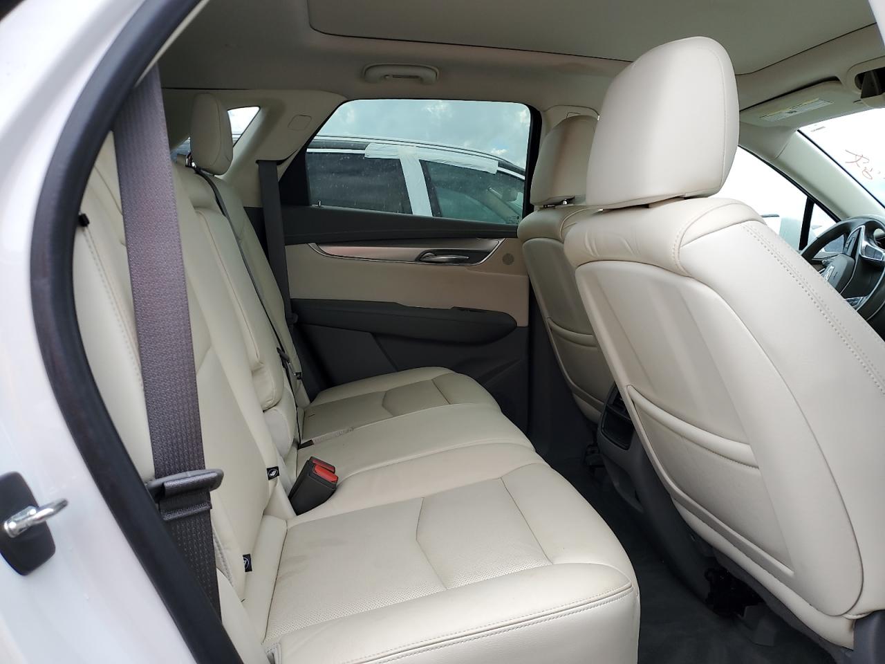 2019 Cadillac XT5 VIN 1GYKNCRS6KZ103383 Copart auction photo, water/flood damage thumbnail 11