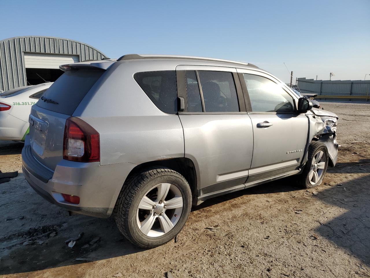 2016 Jeep Compass VIN 1C4NJDBB9GD723079 Copart auction photo, front end damage thumbnail 3
