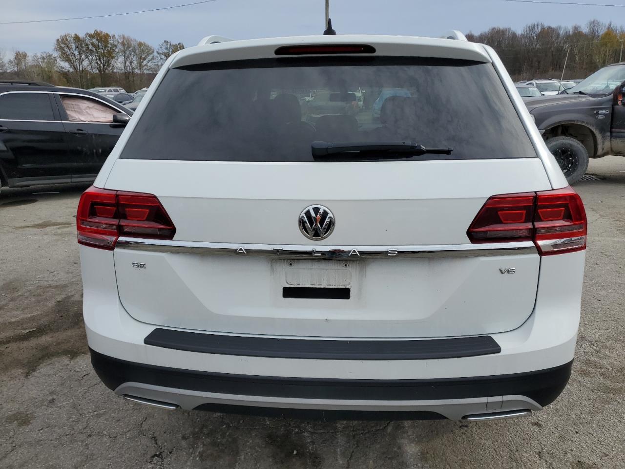 2018 Volkswagen Atlas VIN 1V2CR2CA0JC560537 Copart auction photo, front end damage thumbnail 6