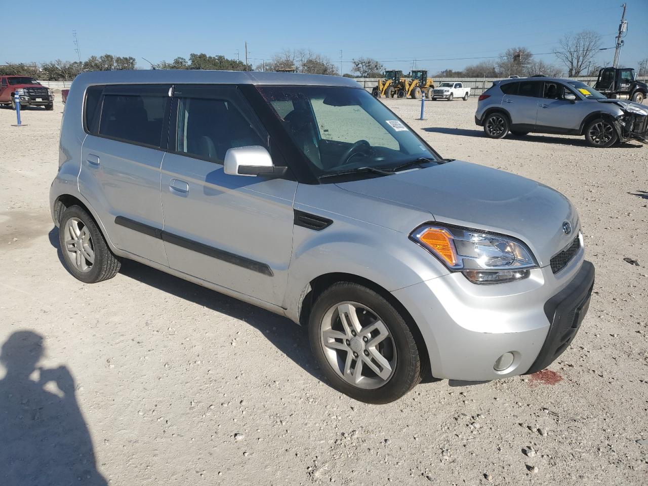 2010 KIA Soul VIN KNDJT2A2XA7037668 Copart auction photo, front end / side damage thumbnail 4