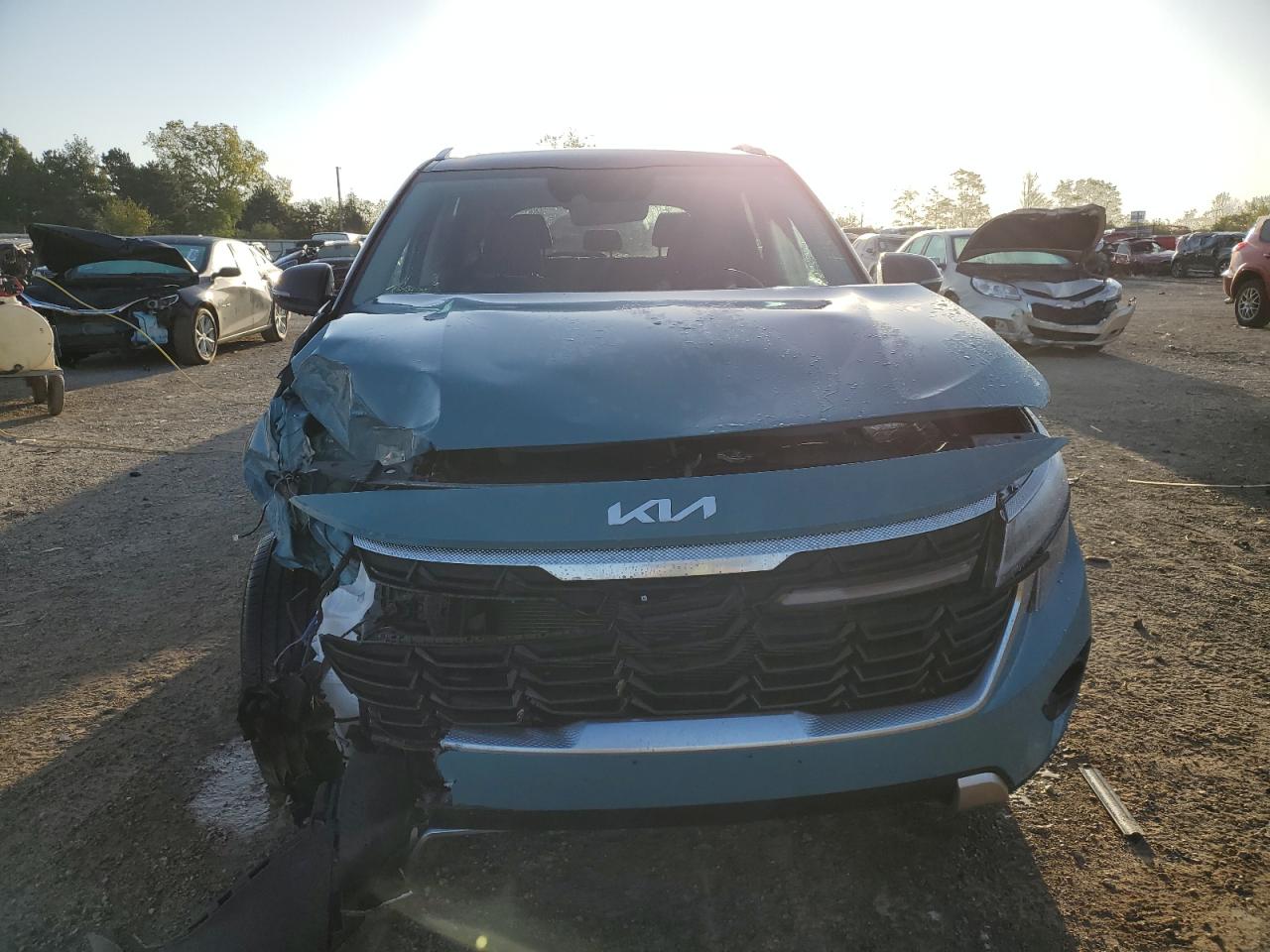 2024 KIA Seltos VIN KNDEUCAA7R7630234 Copart auction photo, side / front end damage thumbnail 5