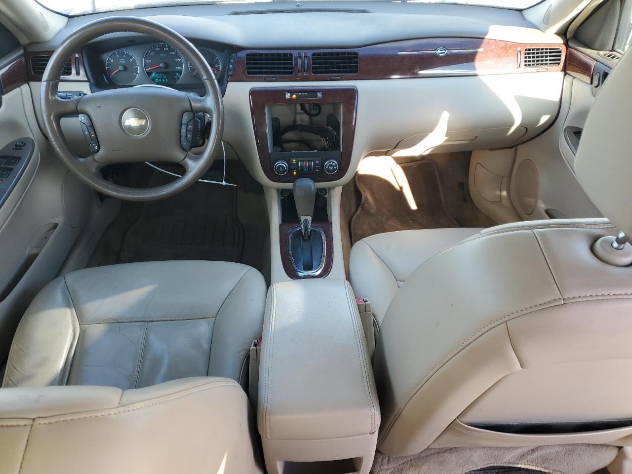 2008 Chevrolet Impala VIN 2G1WT58K089170695 Copart auction photo, front end damage thumbnail 8