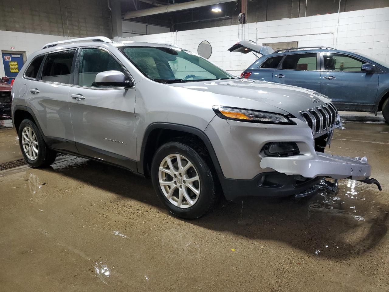 2016 Jeep Grand Cherokee VIN 1C4PJMCB4GW141869 Copart auction photo, front end damage thumbnail 4