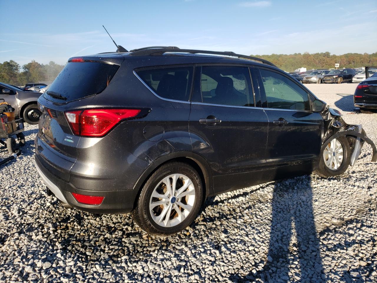2019 Ford Escape VIN 1FMCU0HD7KUB93456 Copart auction photo, front end / rear end damage thumbnail 3