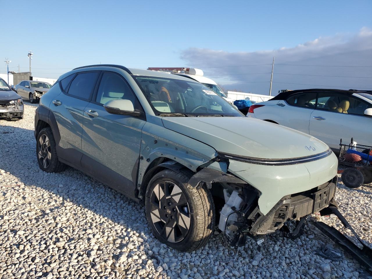 2024 Hyundai Kona VIN KM8HC3AB8RU087157 Copart auction photo, side / front end damage thumbnail 4