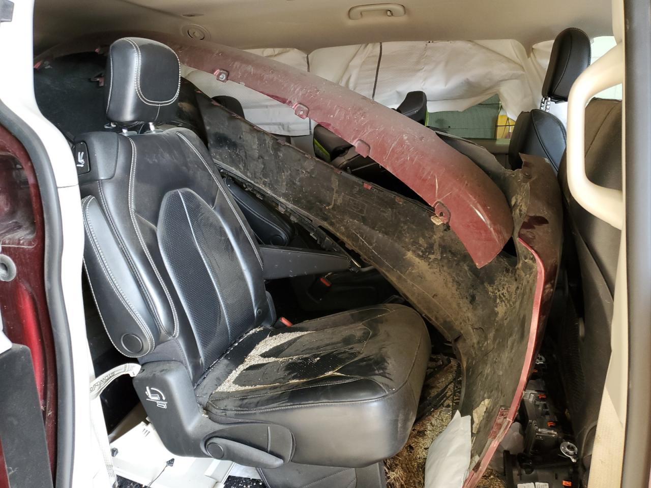 2020 Chrysler Voyager VIN 2C4RC1DG5LR256852 Copart auction photo, front end / top/roof damage thumbnail 11