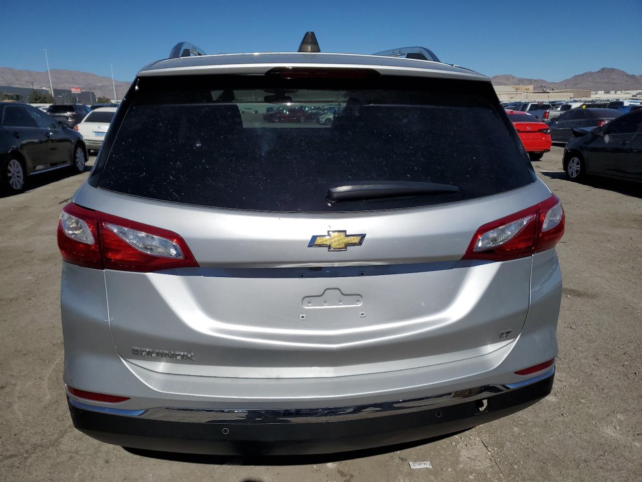 2018 Chevrolet Equinox VIN 3GNAXJEV7JL352904 Copart auction photo, all over damage thumbnail 6