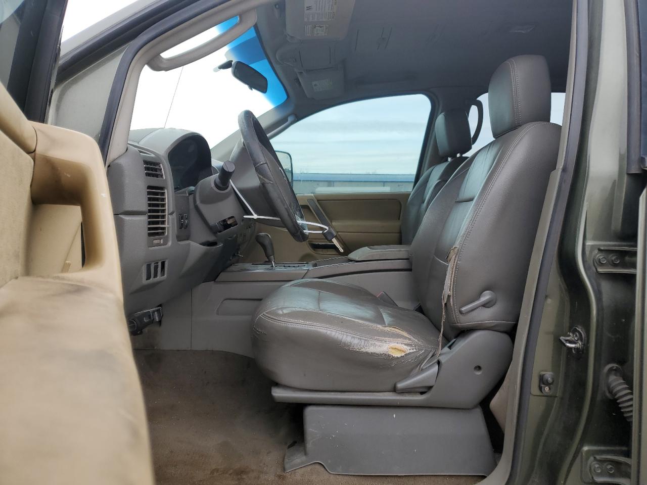 2004 Nissan Titan VIN 1N6AA07B64N563682 Copart auction photo, rear end / side damage thumbnail 7