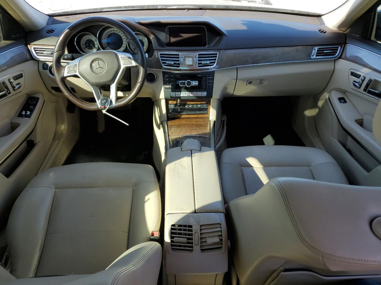 2014 Mercedes-Benz E-klasse VIN WDDHF8JB1EA815055 Copart auction photo, minor dent/scratches damage thumbnail 8