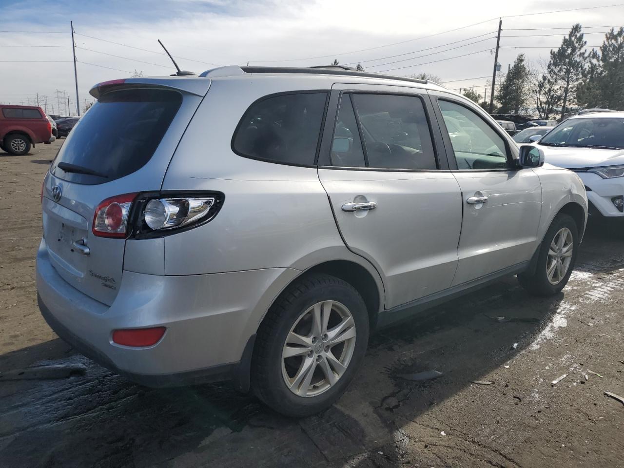 2011 Hyundai Santa Fe VIN 5XYZK3AB7BG087783 Copart auction photo, biohazard/chemical / front end damage thumbnail 3