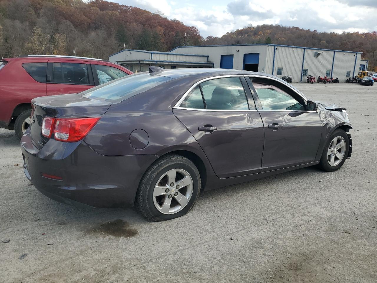 2015 Chevrolet Malibu VIN 1G11C5SL2FF216172 Copart auction photo, front end / side damage thumbnail 3