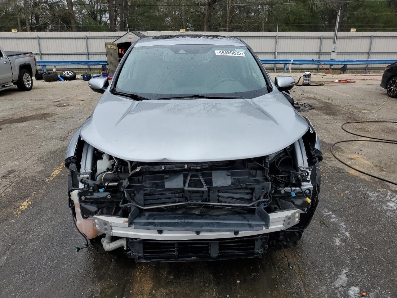 2019 Honda CR-V VIN 5J6RW2H83KA009522 Copart auction photo, front end damage thumbnail 5