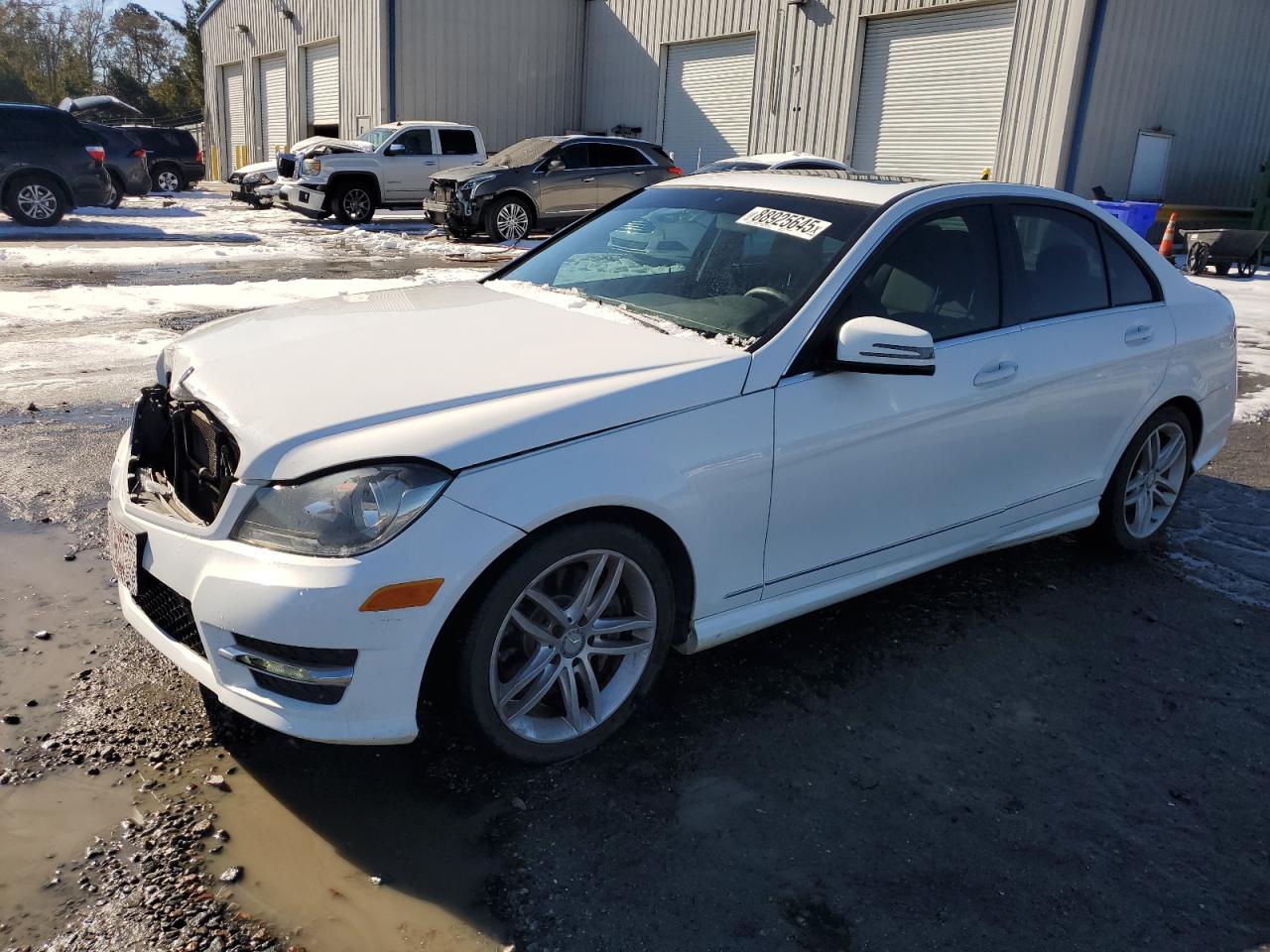 2014 Mercedes-Benz C-klasse VIN WDDGF8AB7EA957714