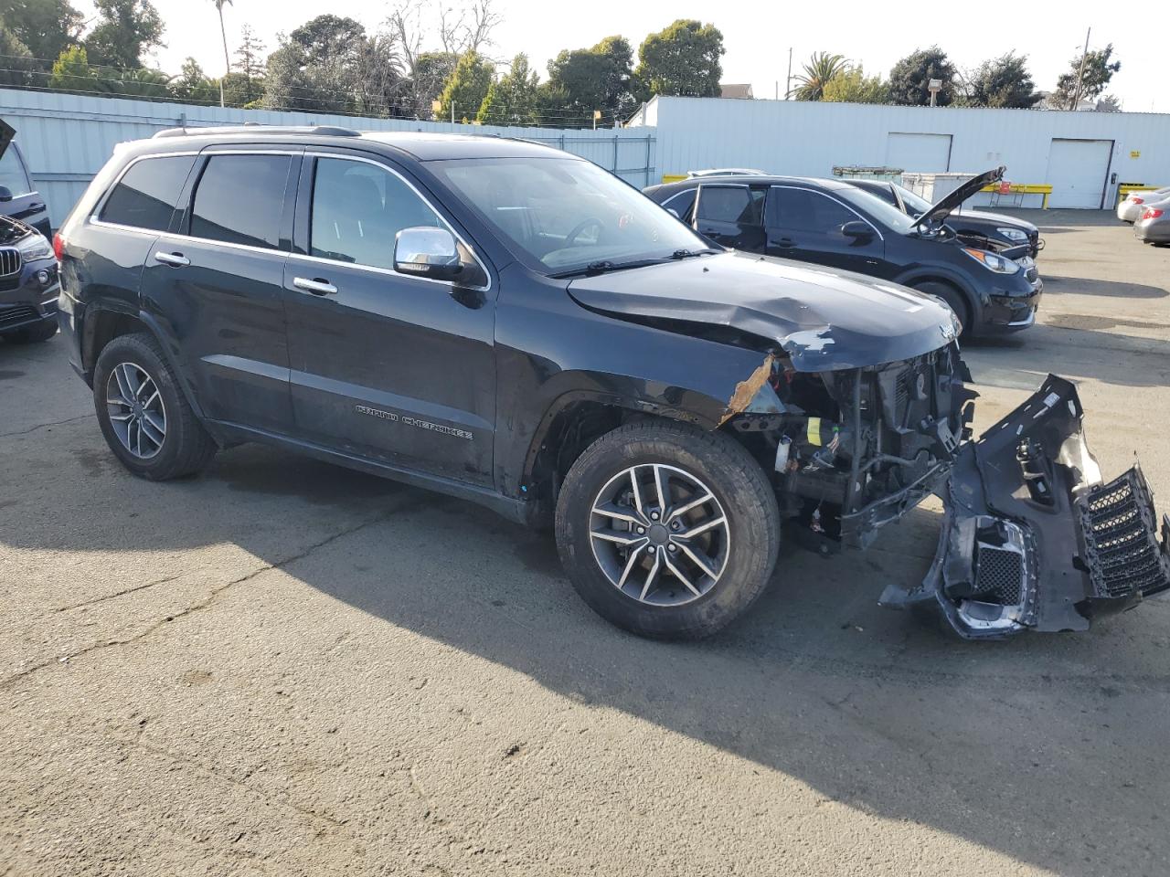 2020 Jeep Grand Cherokee VIN 1C4RJFBG2LC361623 Copart auction photo, front end damage thumbnail 4