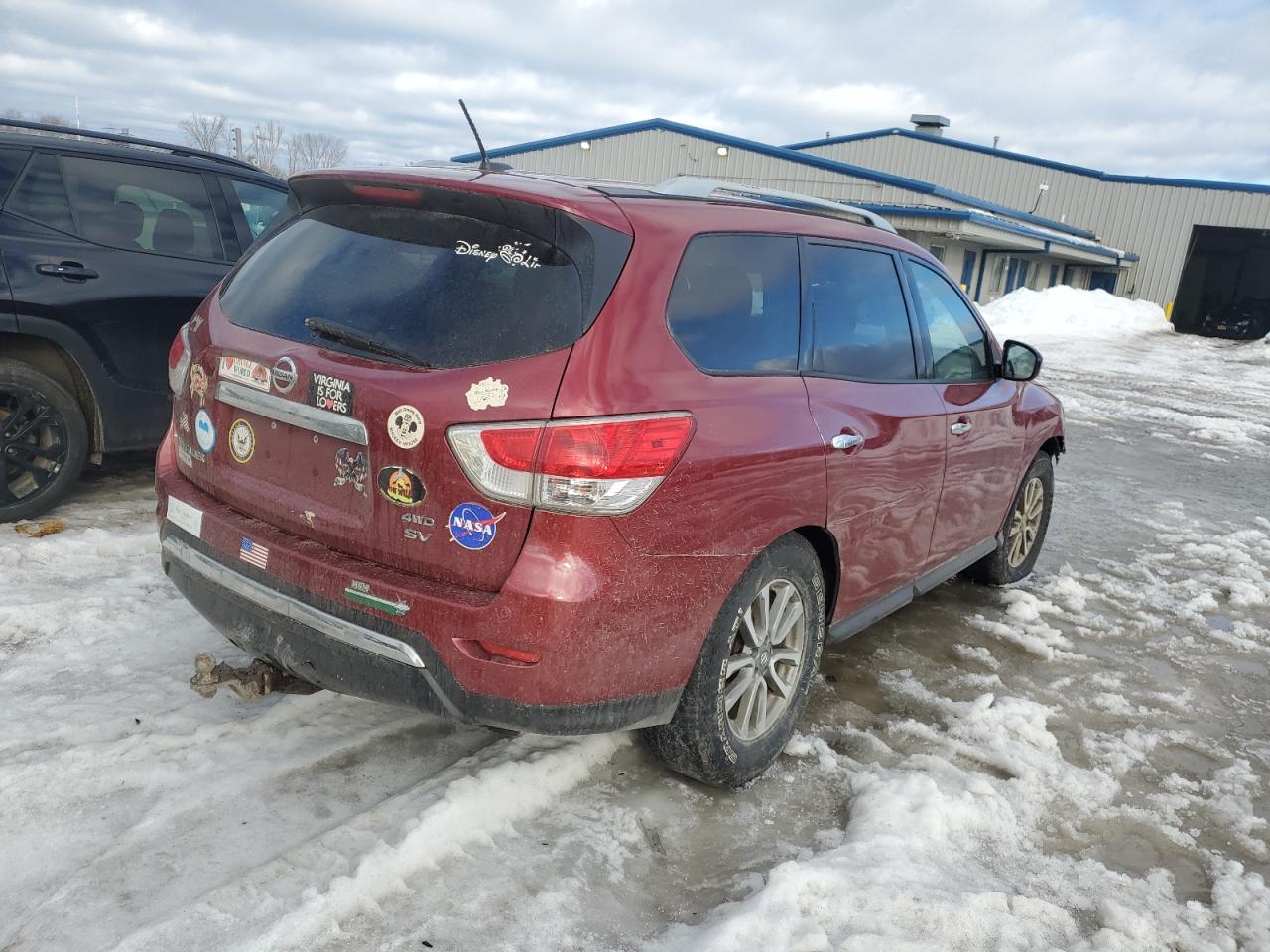 2016 Nissan Pathfinder VIN 5N1AR2MM8GC612793 Copart auction photo, side / front end damage thumbnail 3