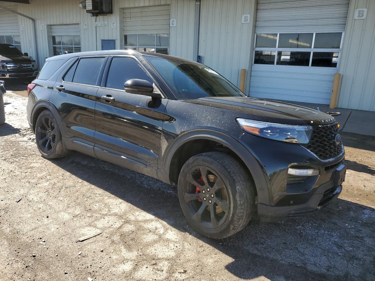 2021 Ford Explorer VIN 1FM5K8GCXMGC27915 Copart auction photo, side / rear end damage thumbnail 4