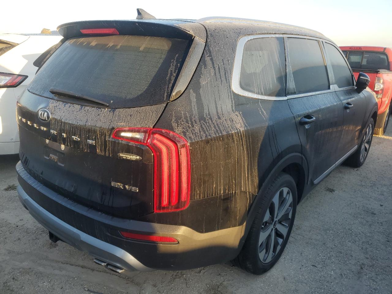 2021 KIA Telluride VIN 5XYP34HC5MG149659 Copart auction photo, water/flood damage thumbnail 3