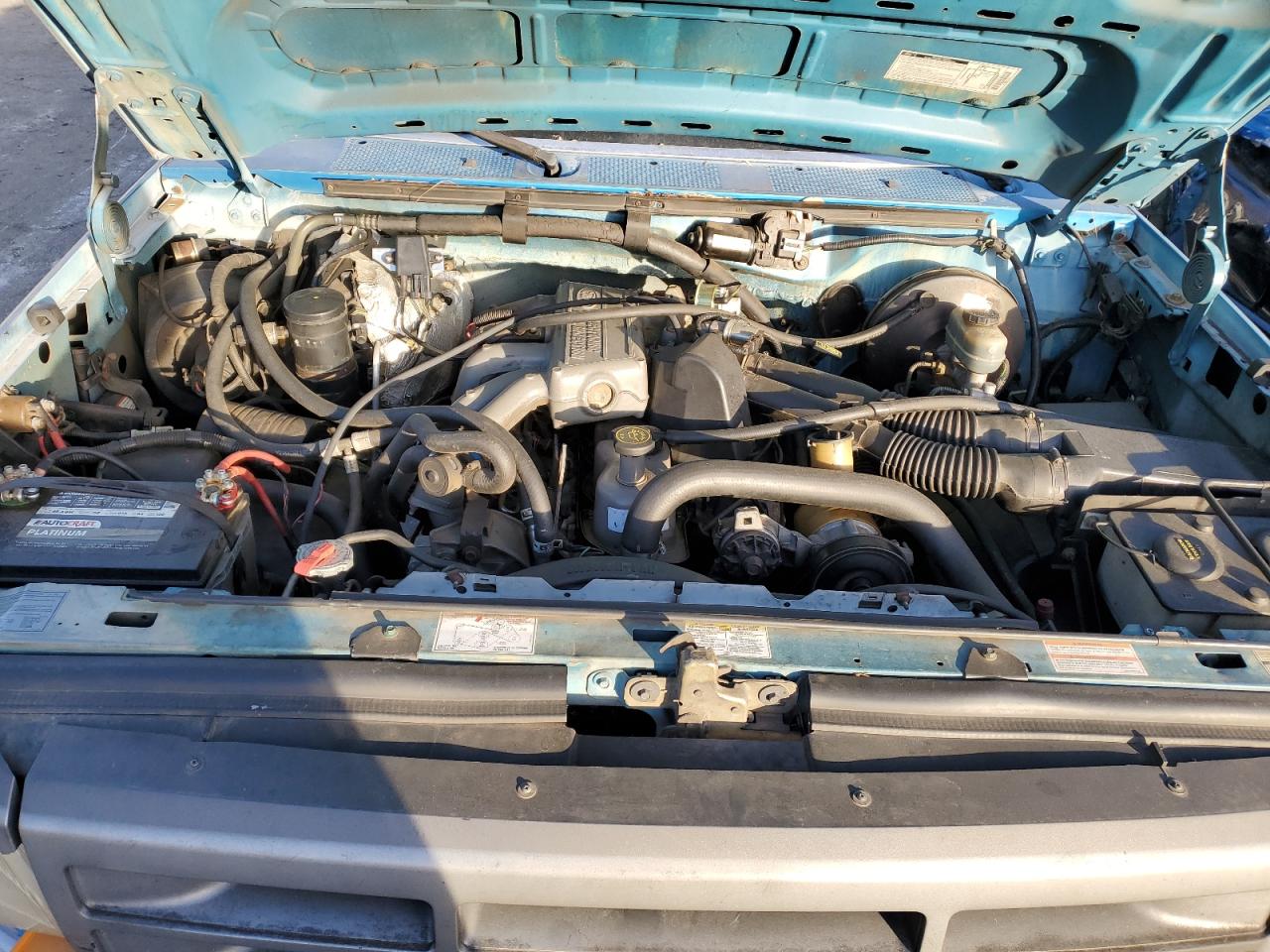 1995 Ford F-150 VIN 1FTEF15Y4SLB43107 Copart auction photo, front end damage thumbnail 11
