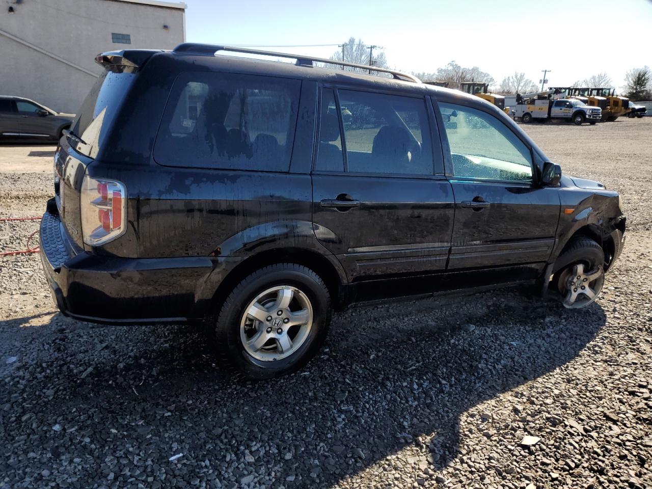 2006 Honda Pilot VIN 2HKYF184X6H520393 Copart auction photo, front end damage thumbnail 3