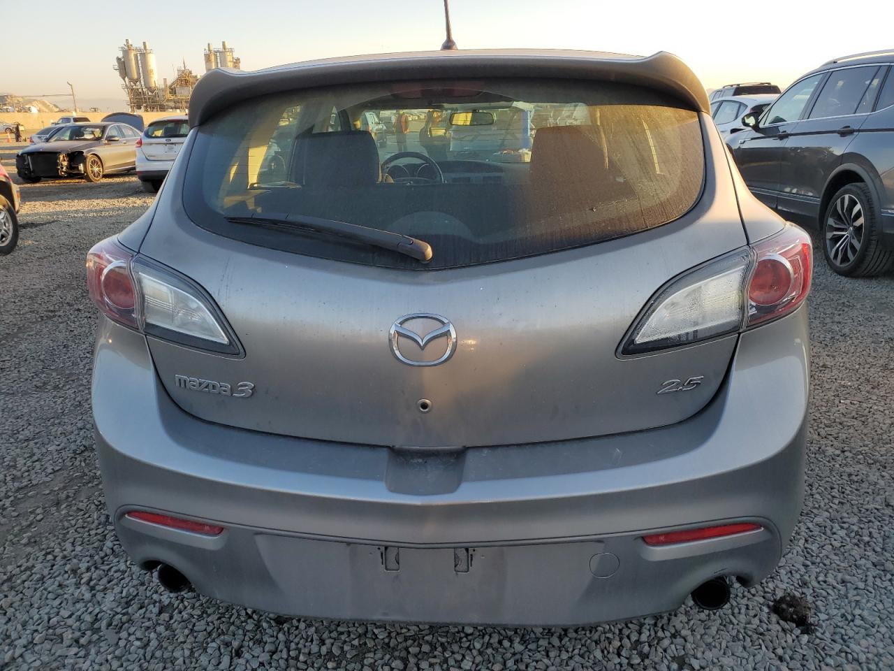 2011 Mazda 3 VIN JM1BL1K6XB1367041 Copart auction photo, rear end damage thumbnail 6