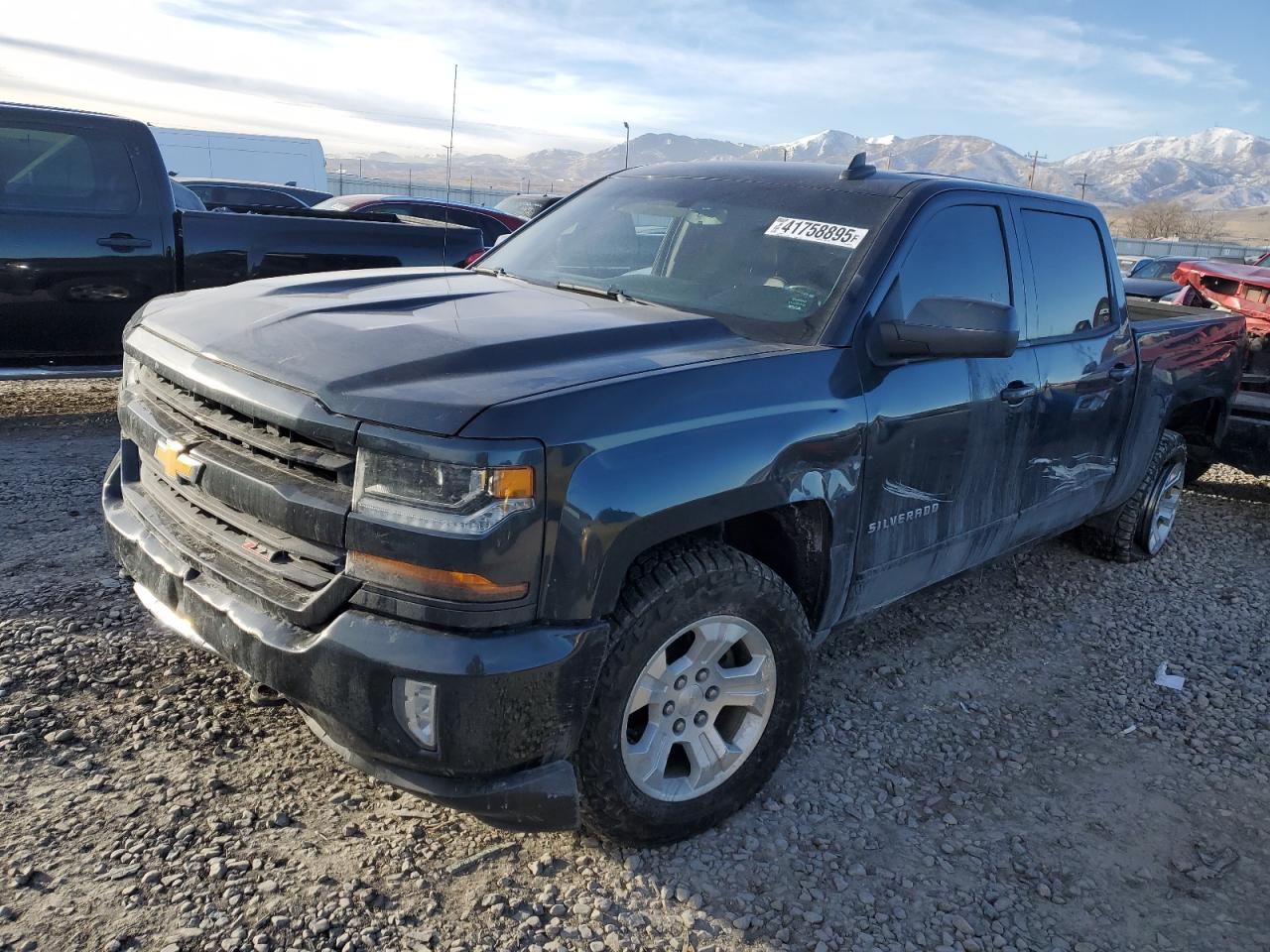 2018 Chevrolet Silverado VIN 3GCUKREC0JG303974