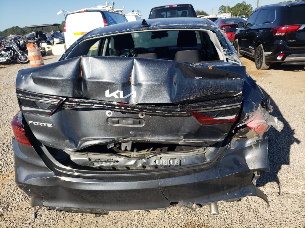 2023 KIA Forte VIN 3KPF44AC1PE638709 Copart auction photo, rear end / minor dent/scratches damage thumbnail 6