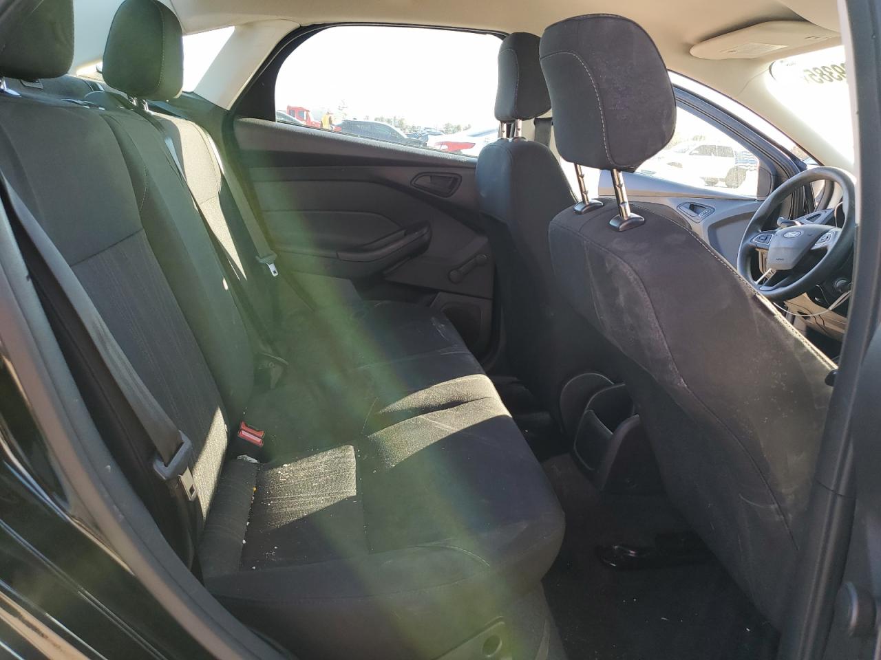 2018 Ford Focus VIN 1FADP3E25JL277466 Copart auction photo, rear end / minor dent/scratches damage thumbnail 10
