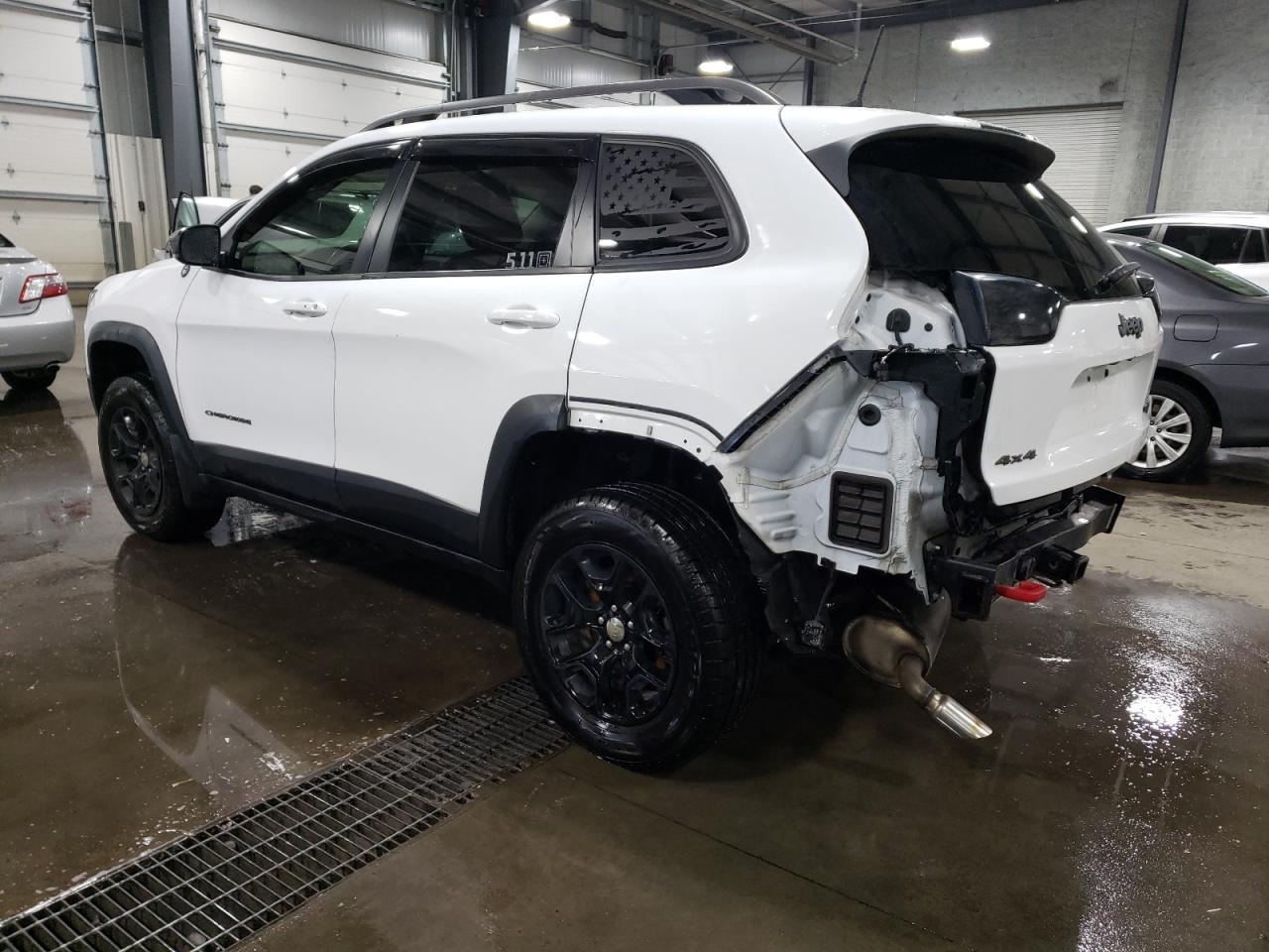 2019 Jeep Cherokee VIN 1C4PJMBX0KD471218 Copart auction photo, rear end damage thumbnail 2