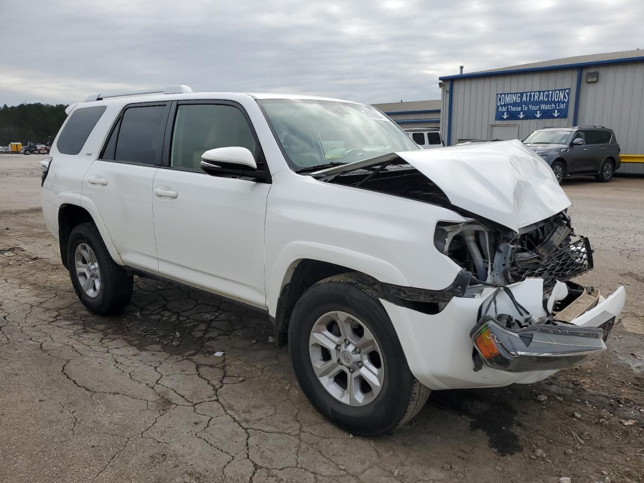 2018 Toyota 4Runner VIN JTEBU5JR7J5483087 Copart auction photo, front end / minor dent/scratches damage thumbnail 4