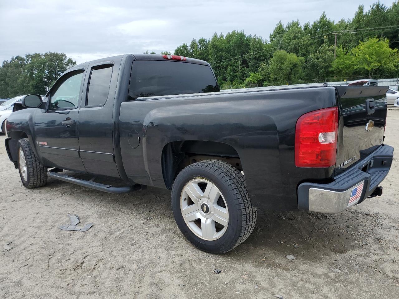 2007 Chevrolet Silverado VIN 2GCEC19Y971627161 Copart auction photo, front end / rear end damage thumbnail 2