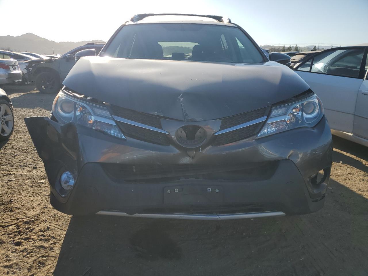 2014 Toyota RAV 4 VIN 2T3WFREV2EW129975 Copart auction photo, front end / rear end damage thumbnail 5