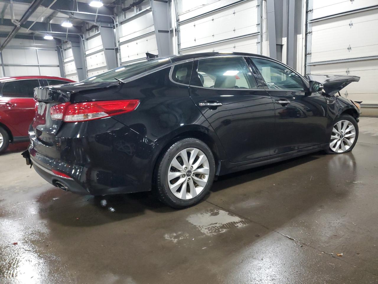 2018 KIA Optima VIN 5XXGU4L32JG241817 Copart auction photo, front end / rear end damage thumbnail 3