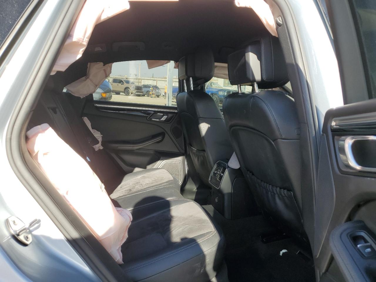 2017 Porsche Macan VIN WP1AA2A53HLB82177 Copart auction photo, all over / side damage thumbnail 11