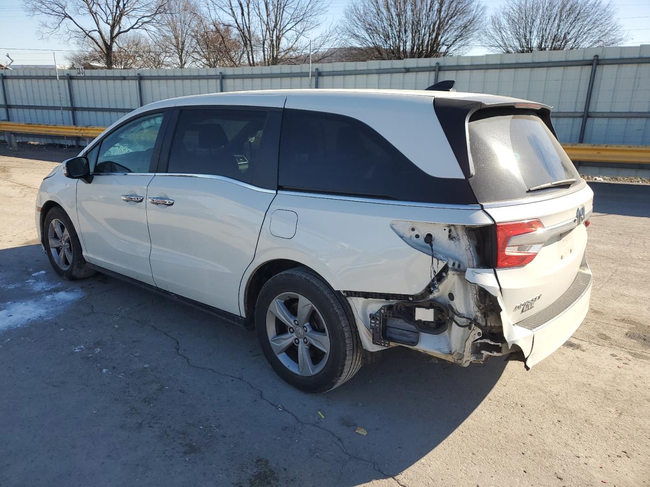2018 Honda Odyssey VIN 5FNRL6H75JB026440 Copart auction photo, side / rear end damage thumbnail 2
