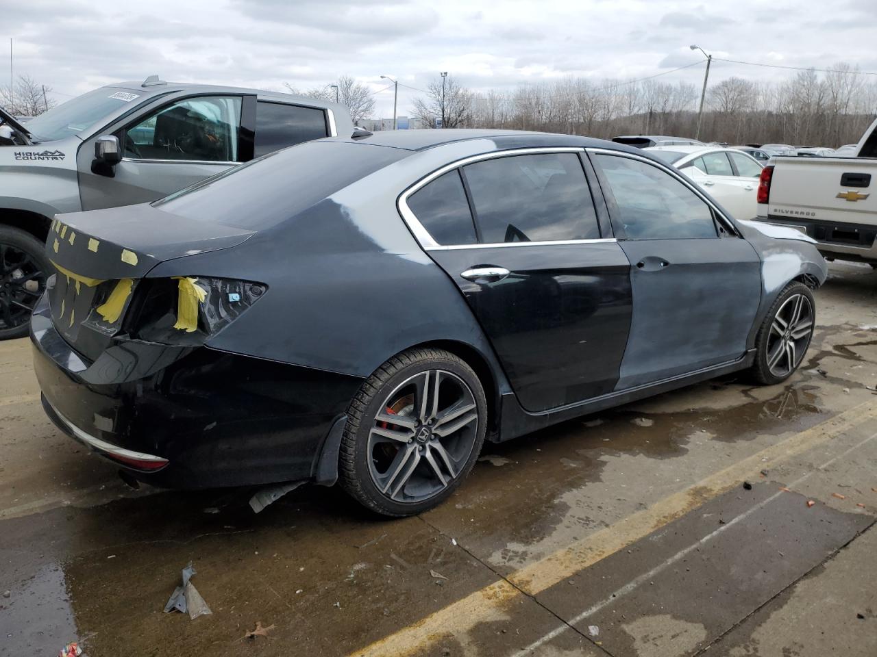 2017 Honda Accord VIN 1HGCR3F9XHA041060 Copart auction photo, front end / stripped damage thumbnail 3