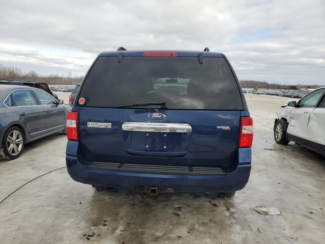 2008 Ford Expedition VIN 1FMFU165X8LA82090 Copart auction photo, front end damage thumbnail 6