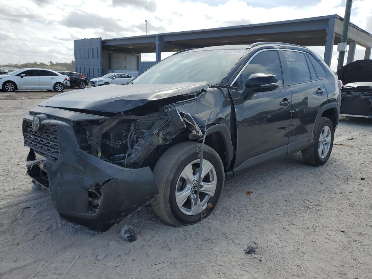 2019 Toyota RAV 4 VIN 2T3W1RFV5KW051717