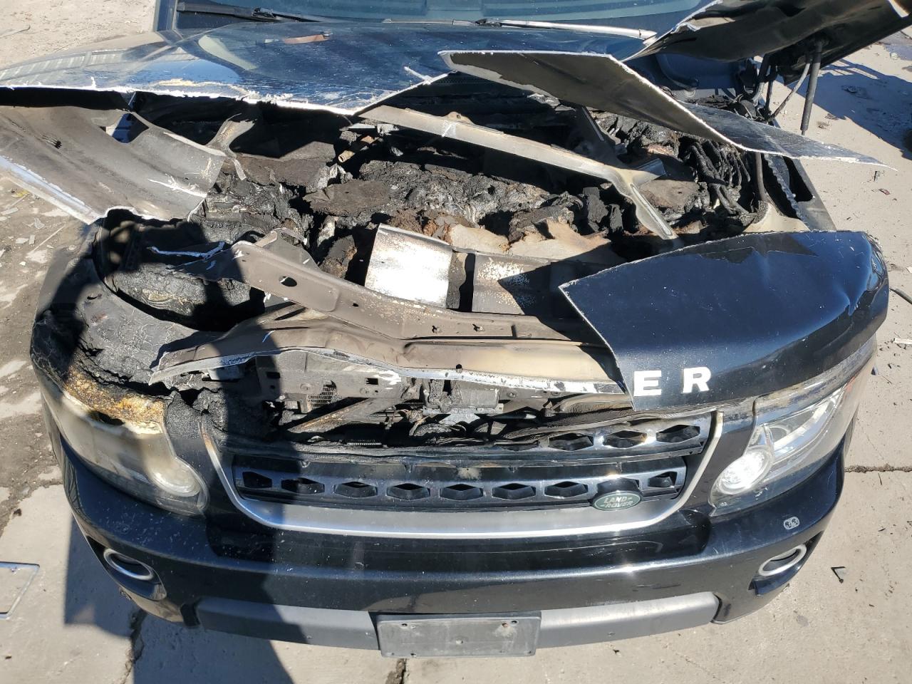 2016 Land Rover LR4 VIN SALAK2V62GA832380 Copart auction photo, burn - engine / front end damage thumbnail 12
