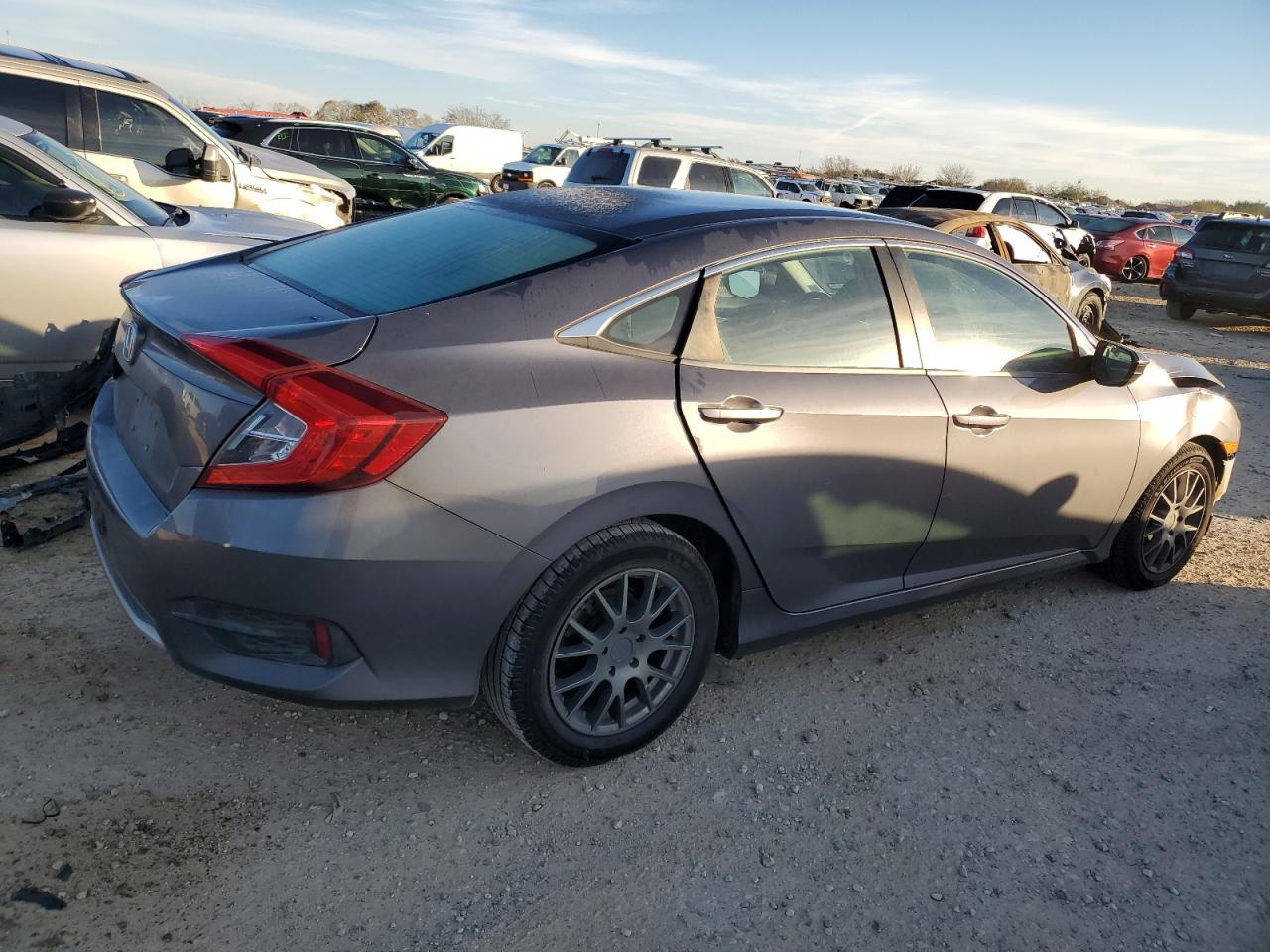 2019 Honda Civic VIN 19XFC2F62KE012752 Copart auction photo, front end damage thumbnail 3