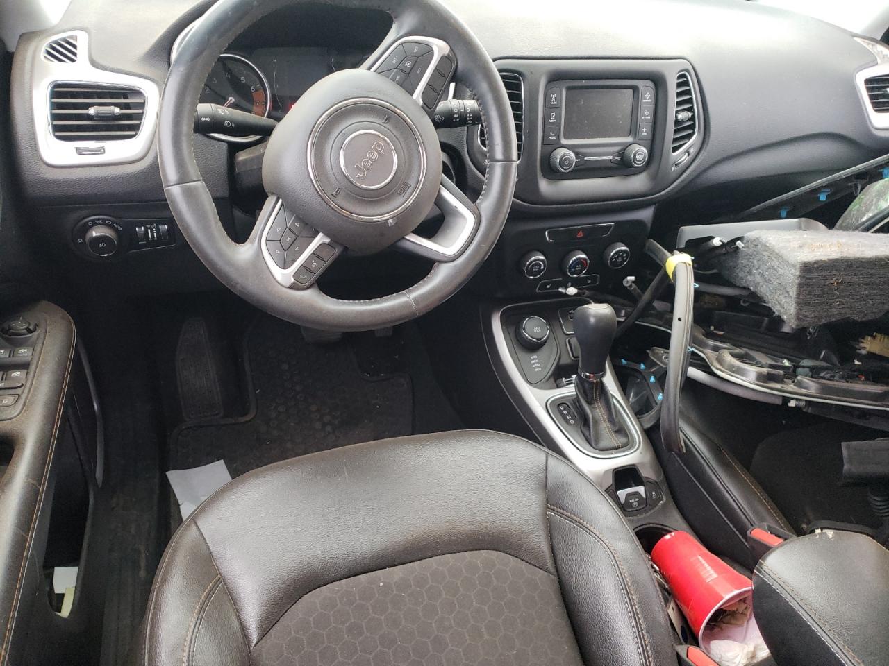 2017 Jeep Compass VIN 3C4NJDBB3HT657043 Copart auction photo, all over damage thumbnail 8